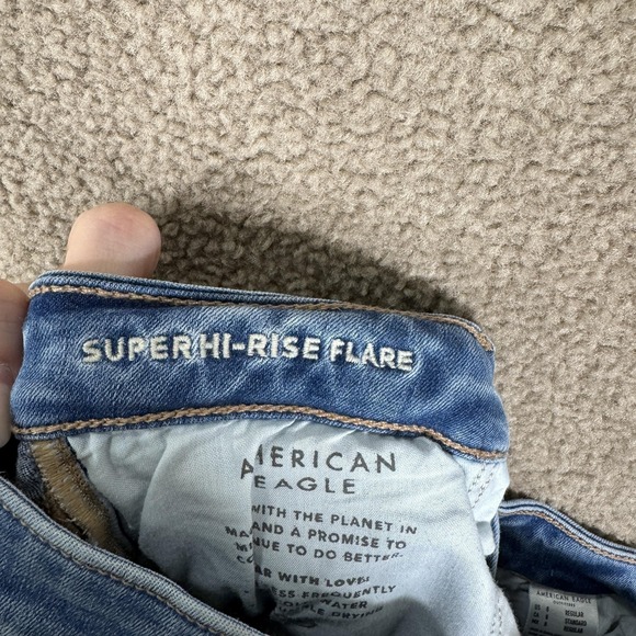American Eagle Super Hi-Rise Flare Jeans Womens 8 Blue Stretch Denim Medium Wash - Picture 14 of 15